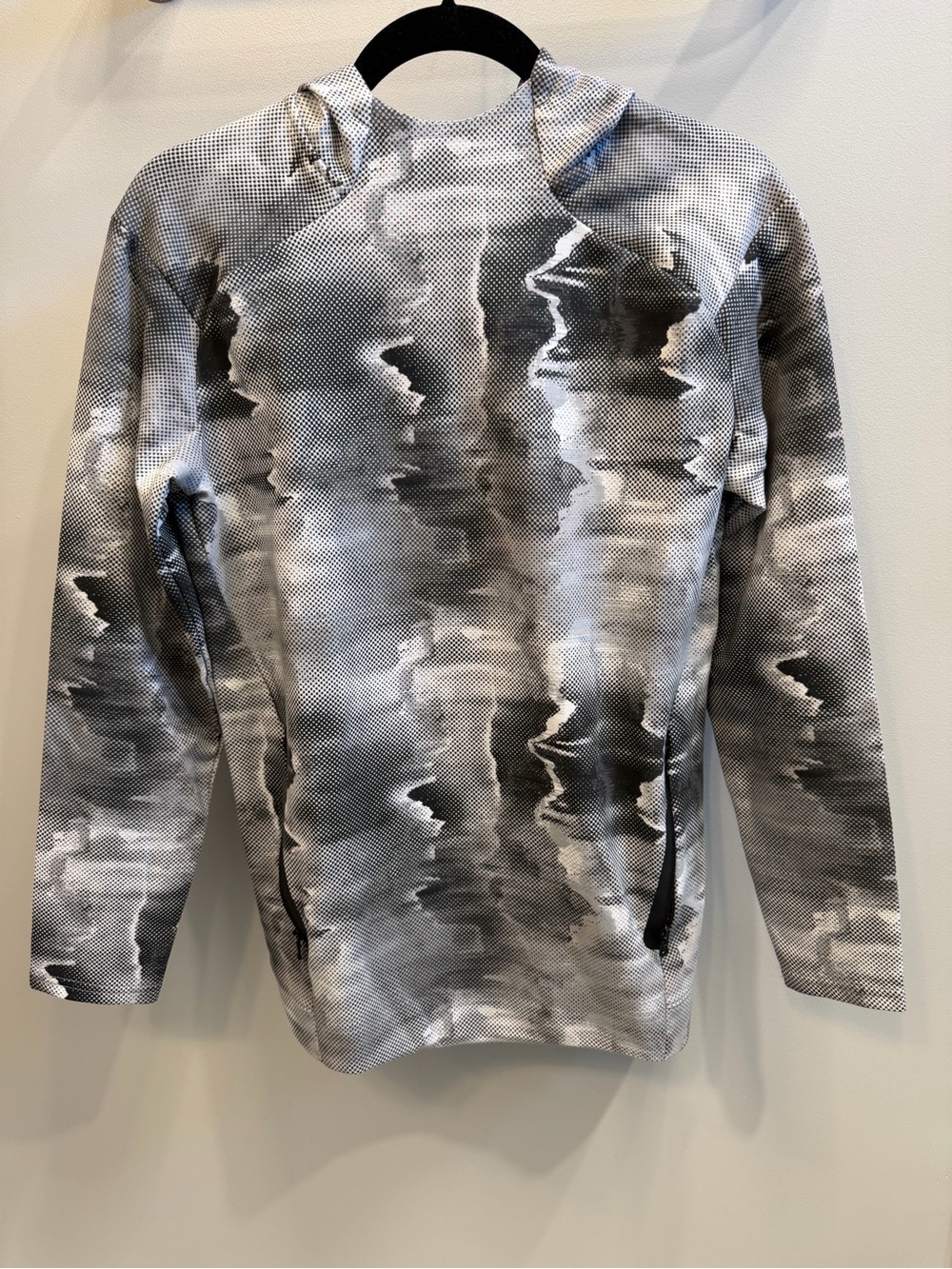 Old Navy Active Black & White Abstract Print Hoodie